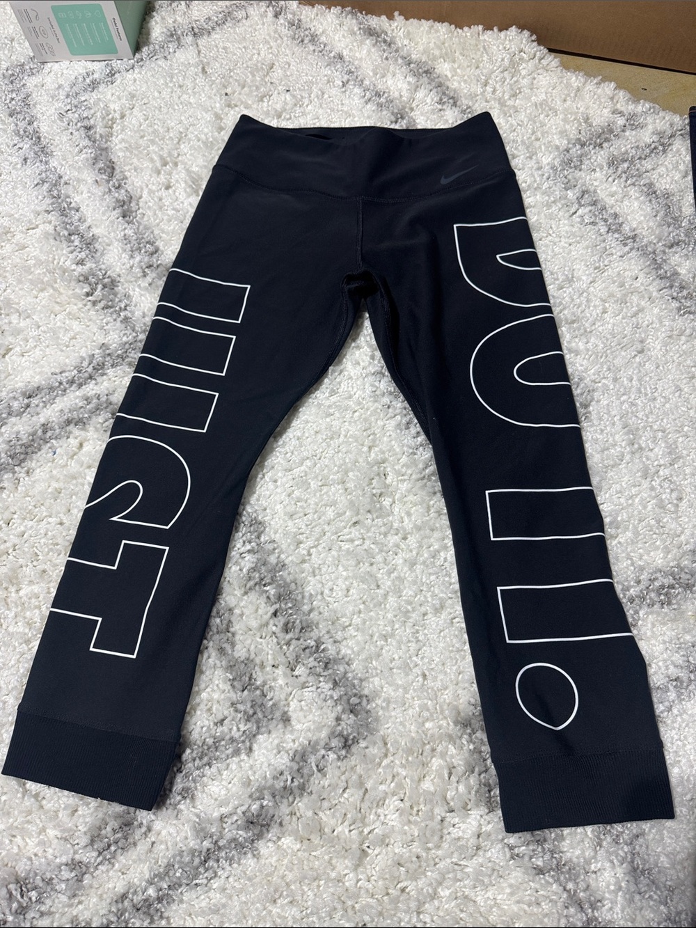 Nike women’s just do it leggings size medium